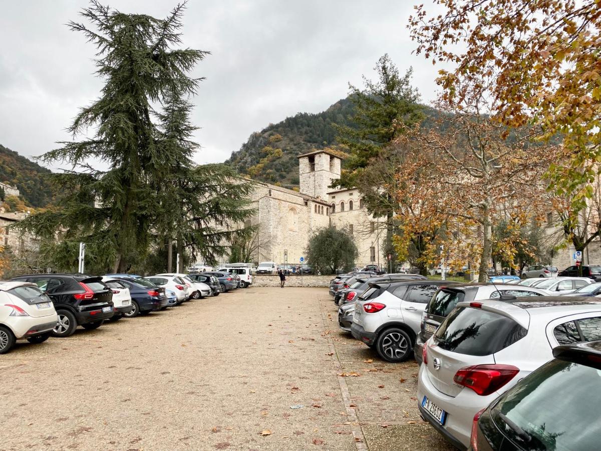 Romantic Suite Gubbio Esterno foto