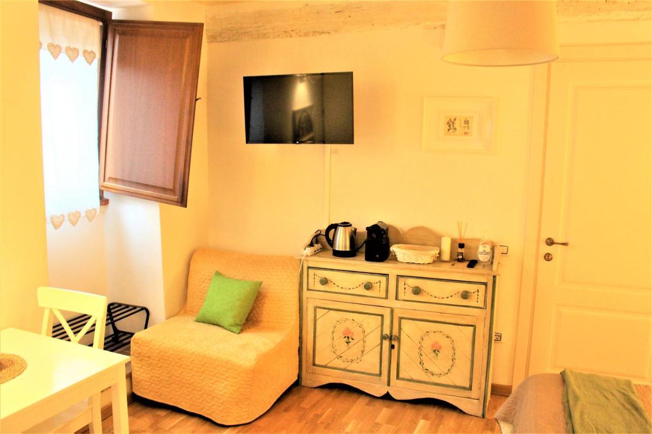 Romantic Suite Gubbio Esterno foto