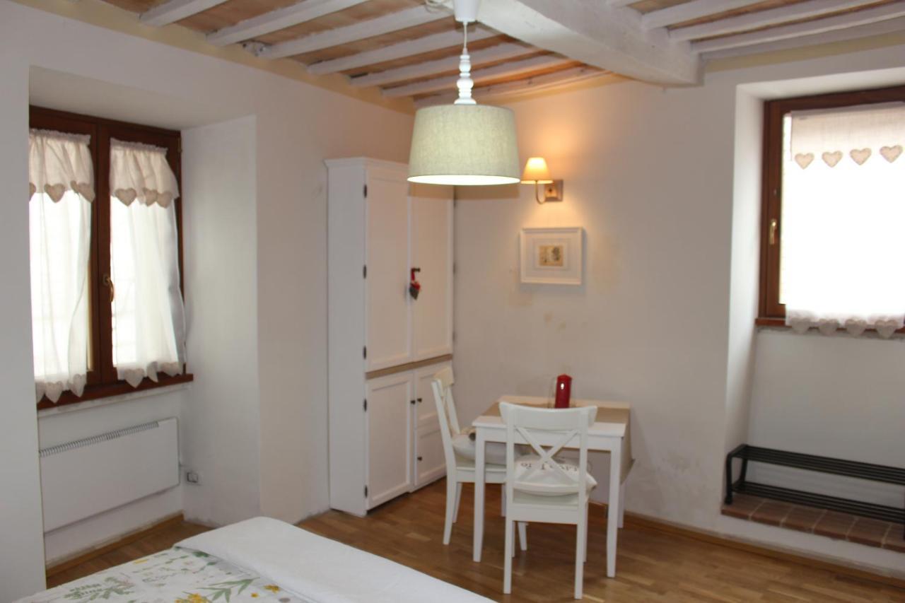 Romantic Suite Gubbio Esterno foto